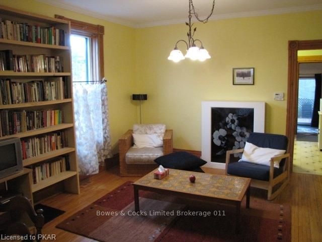 Listing Image 7