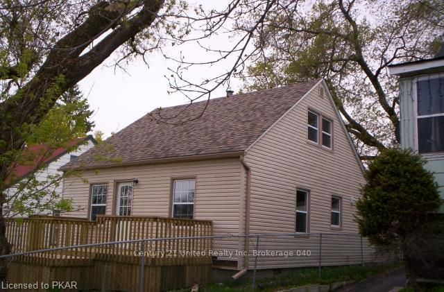 Listing Image 7