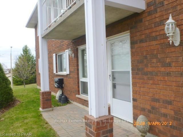 102 - 2418 Mountland Dr, Peterborough, K9K 2E2 | Image 2