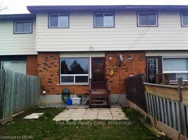 Listing Image 8
