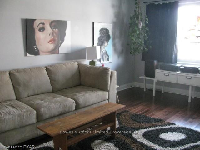 Listing Image 6