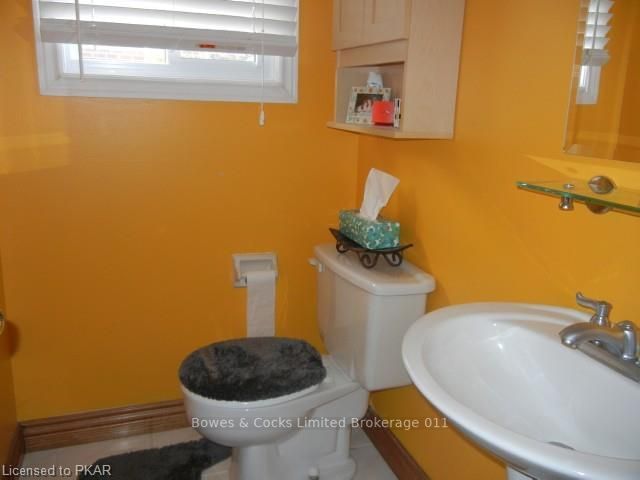 Listing Image 6