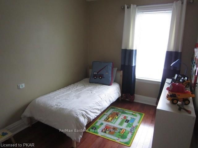 Listing Image 16
