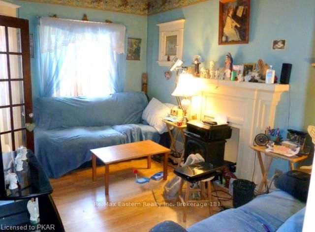 Listing Image 7