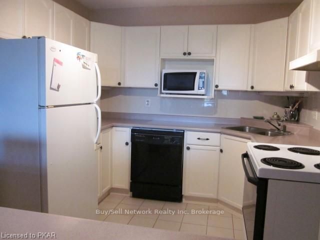 204 - 1110 Clonsilla Ave, Peterborough, K9J 5Y5 | Image 2