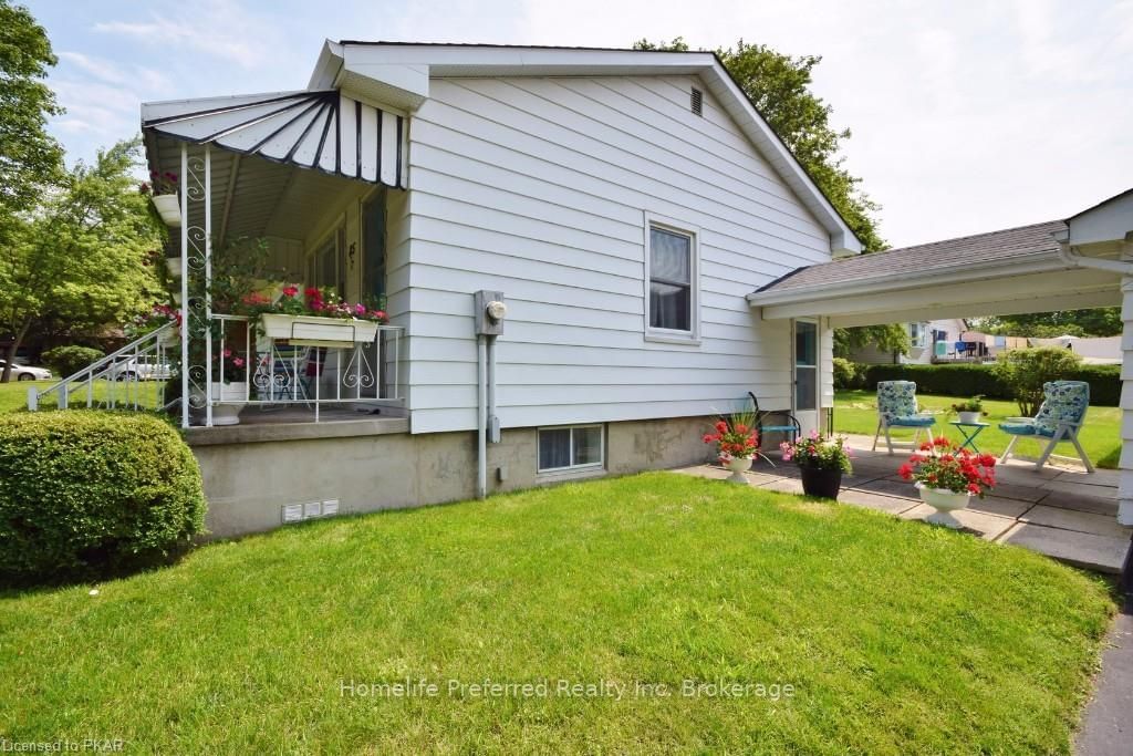 Listing Image 6