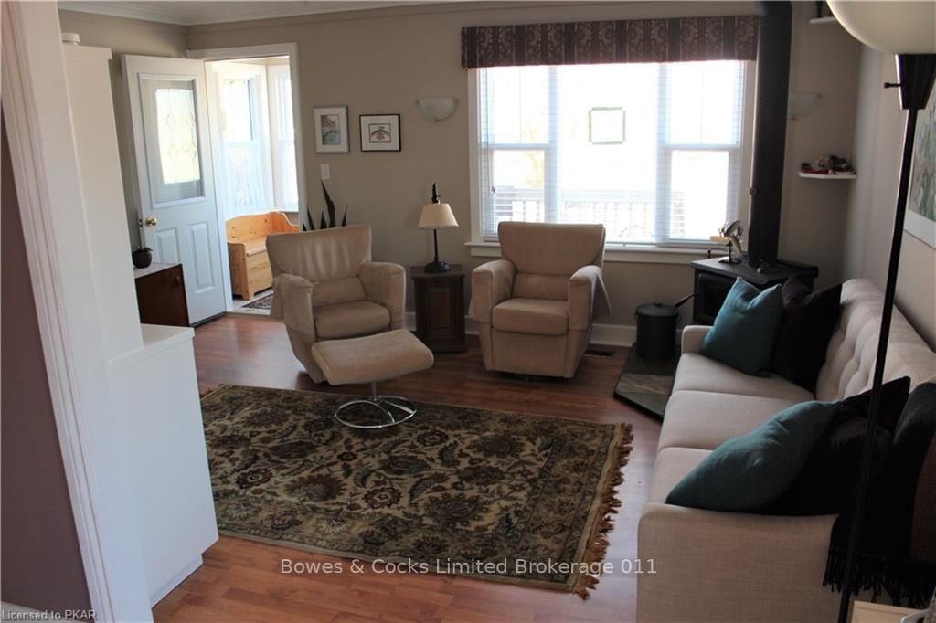 Listing Image 7