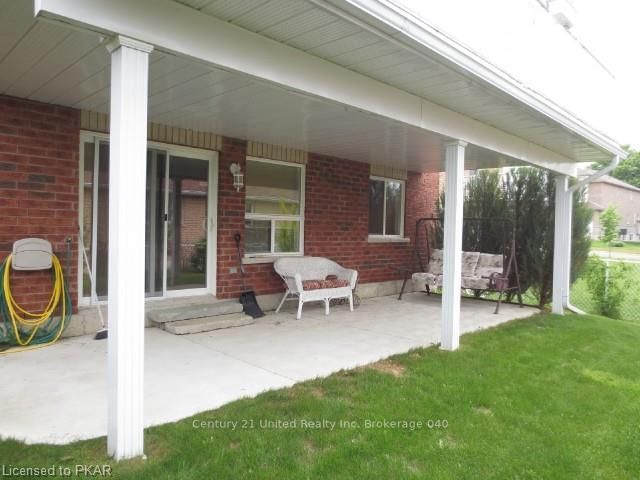 Listing Image 3