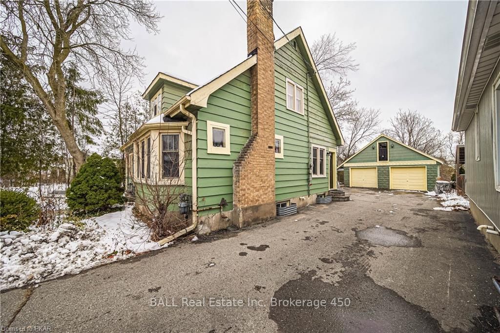 Listing Image 5
