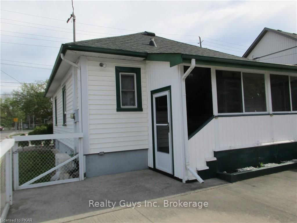 Listing Image 7