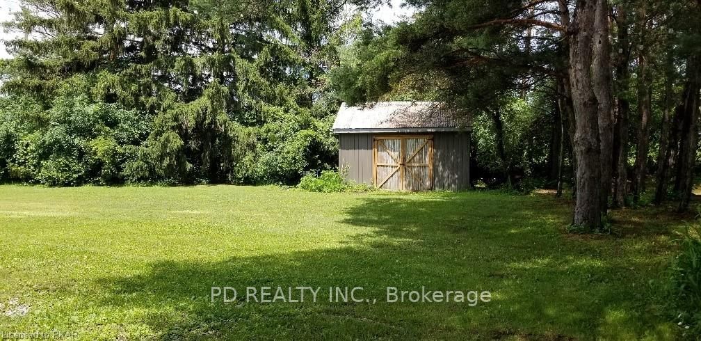 Listing Image 4