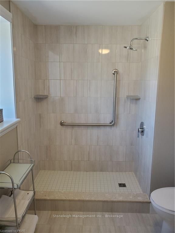 301 - 25 King St, Kawartha Lakes, K9V 1C4 | Image 3