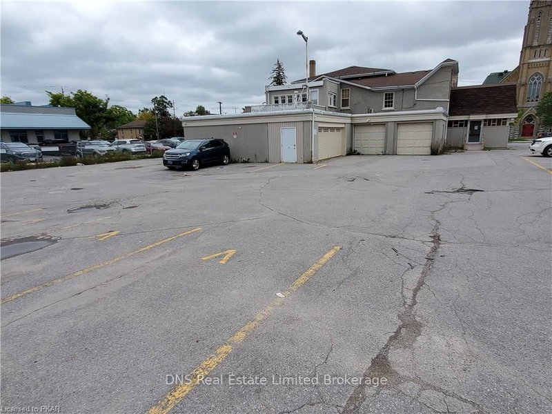 539 George St N, Peterborough, K9H 3S1 | Image 2