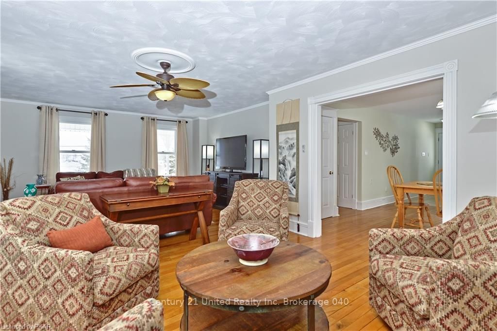 Listing Image 15