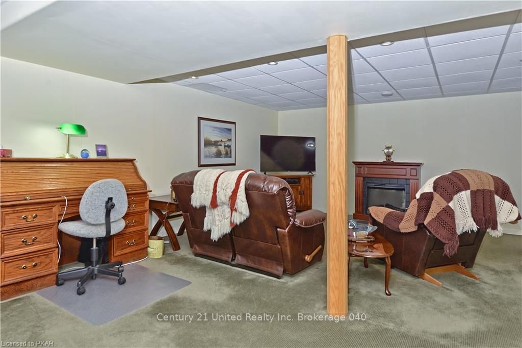 Listing Image 38