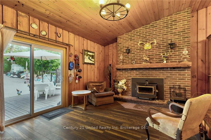 393 Hillside Dr, Kawartha Lakes, K0M 1K0 | Image 3