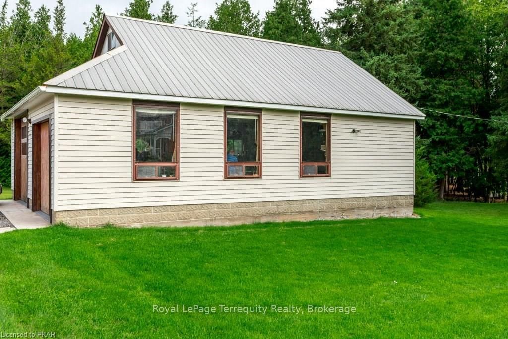 Listing Image 20