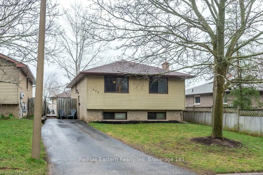 Listing photo 2