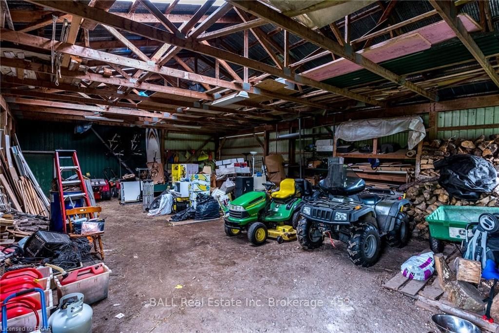 Listing Image 7