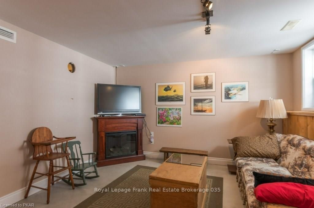 Listing Image 35