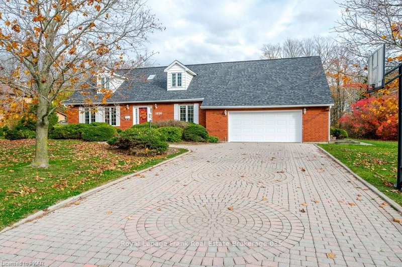 1656 Champlain Dr, Peterborough, K9L 1N6 | Image 2