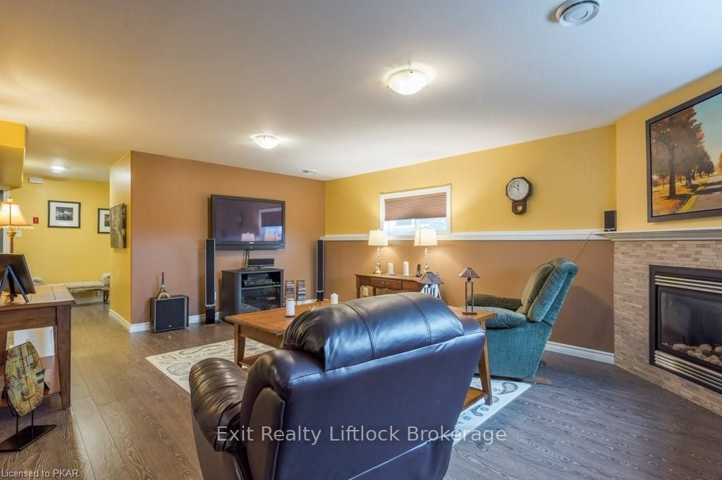 Listing Image 35