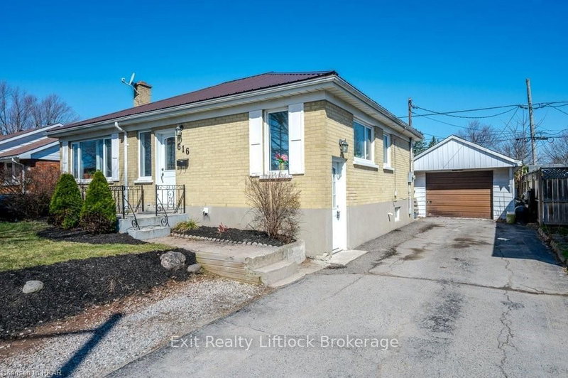 616 Crawford Dr, Peterborough, K9J 3W7 | Image 3