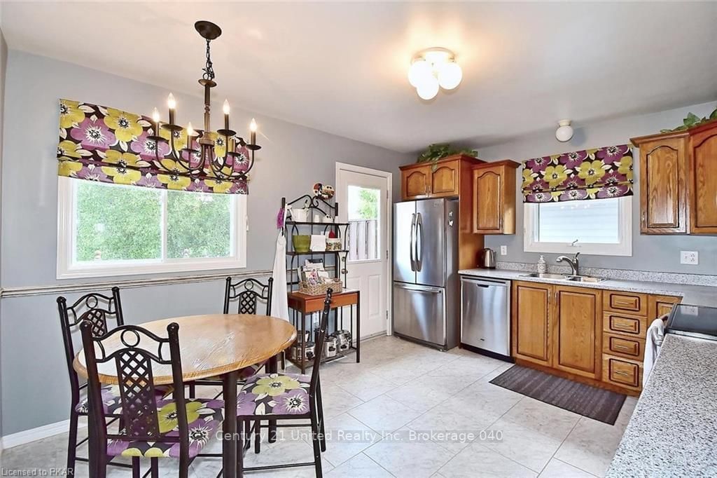 Listing Image 15