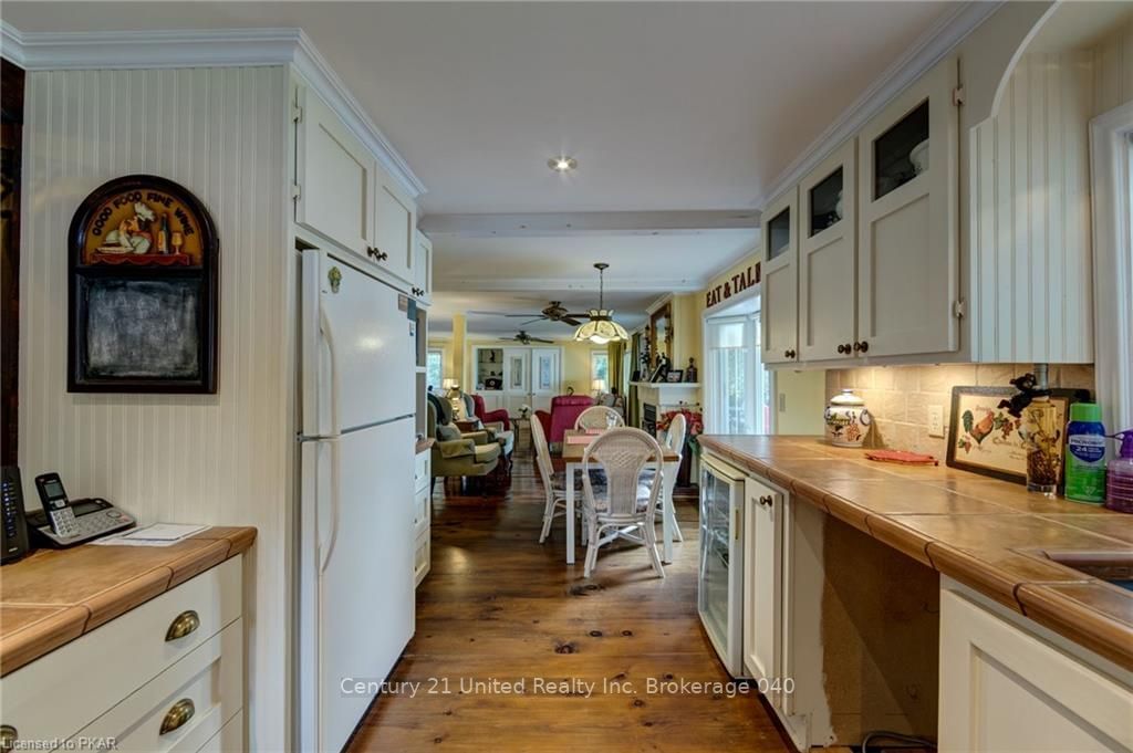 Listing Image 22