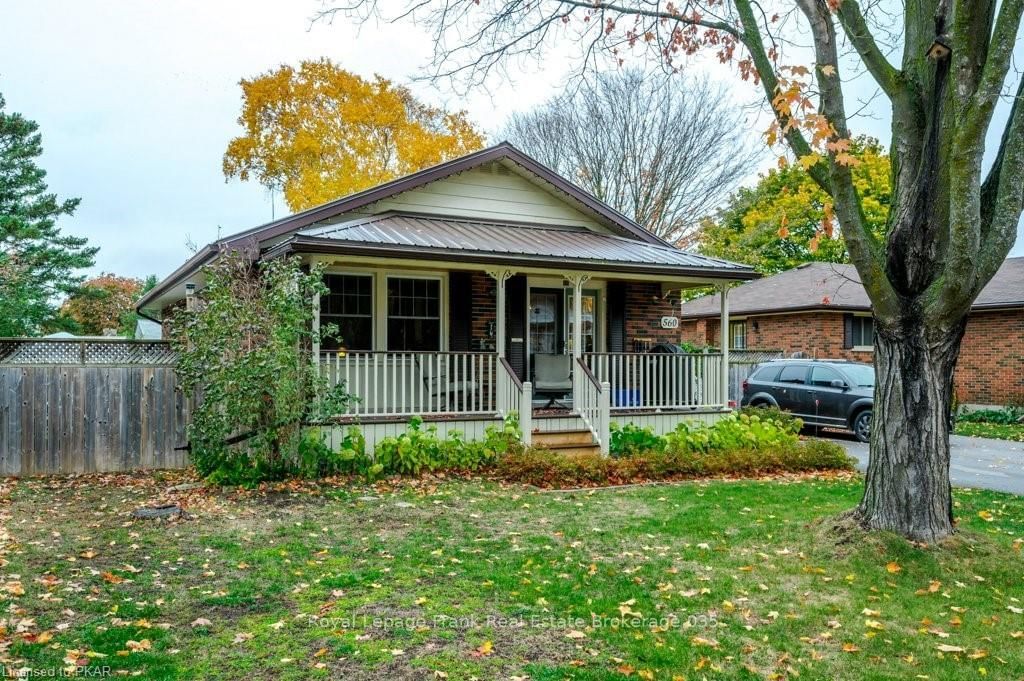 Listing Image 3