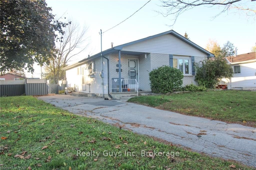 Listing Image 7