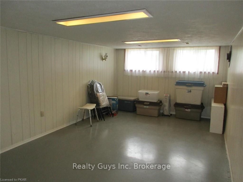Listing Image 25