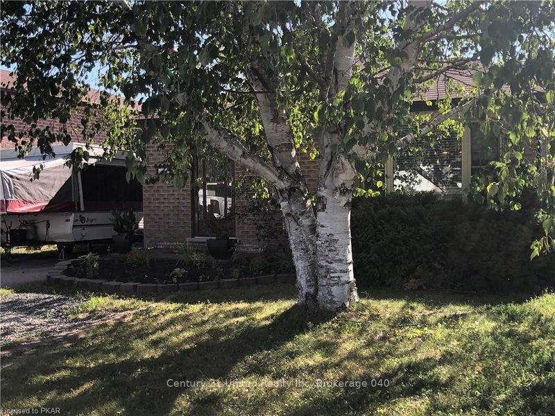 488 Crystal Dr, Peterborough, K9J 8G8 | Image 3