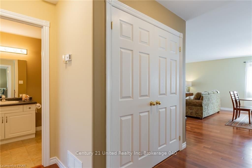 Listing Image 34
