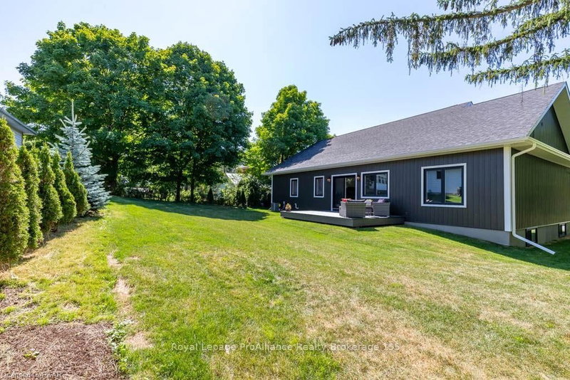 90 Second St, Trent Hills, K0L 1L0 | Image 2