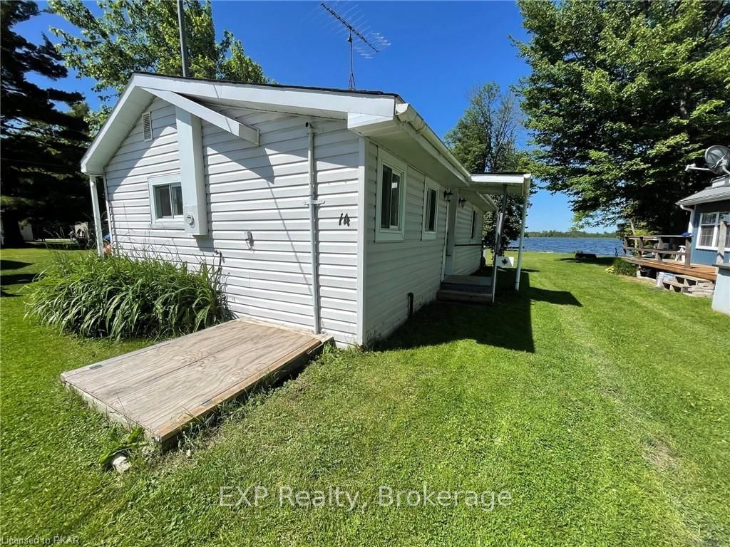 Listing Image 4