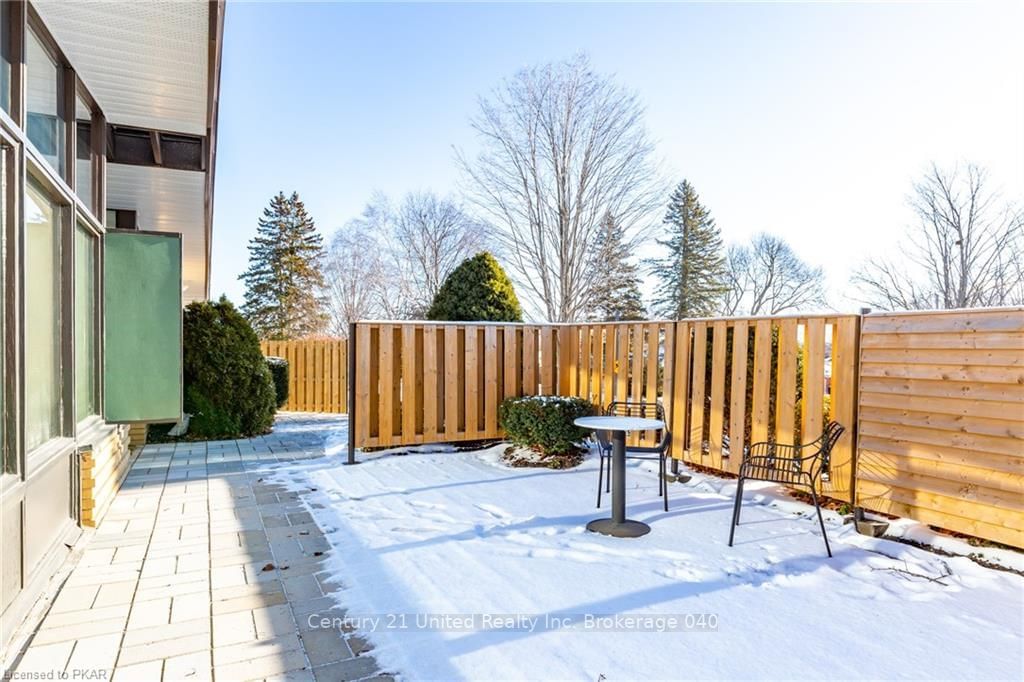Listing Image 5