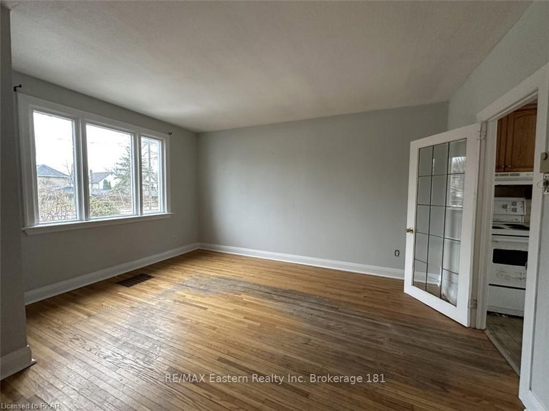 92 Ware St, Peterborough, K9J 2B7 | Image 3