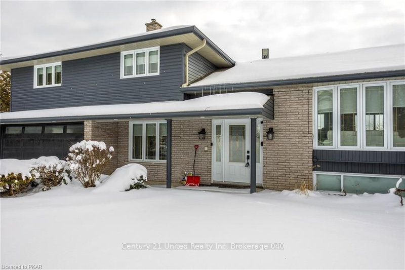 47 Newman Rd, Kawartha Lakes, K0M 2C0 | Image 2