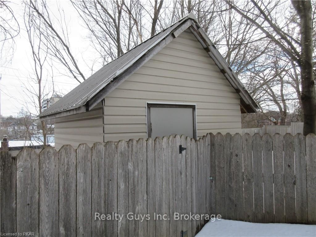 Listing Image 7