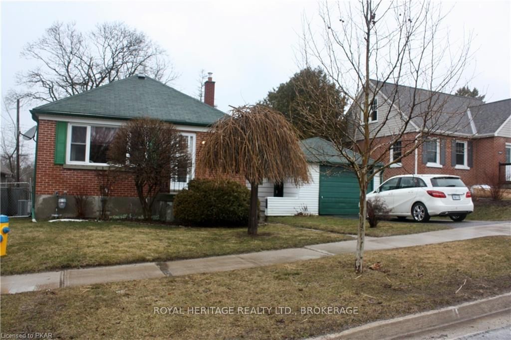 Listing Image 5