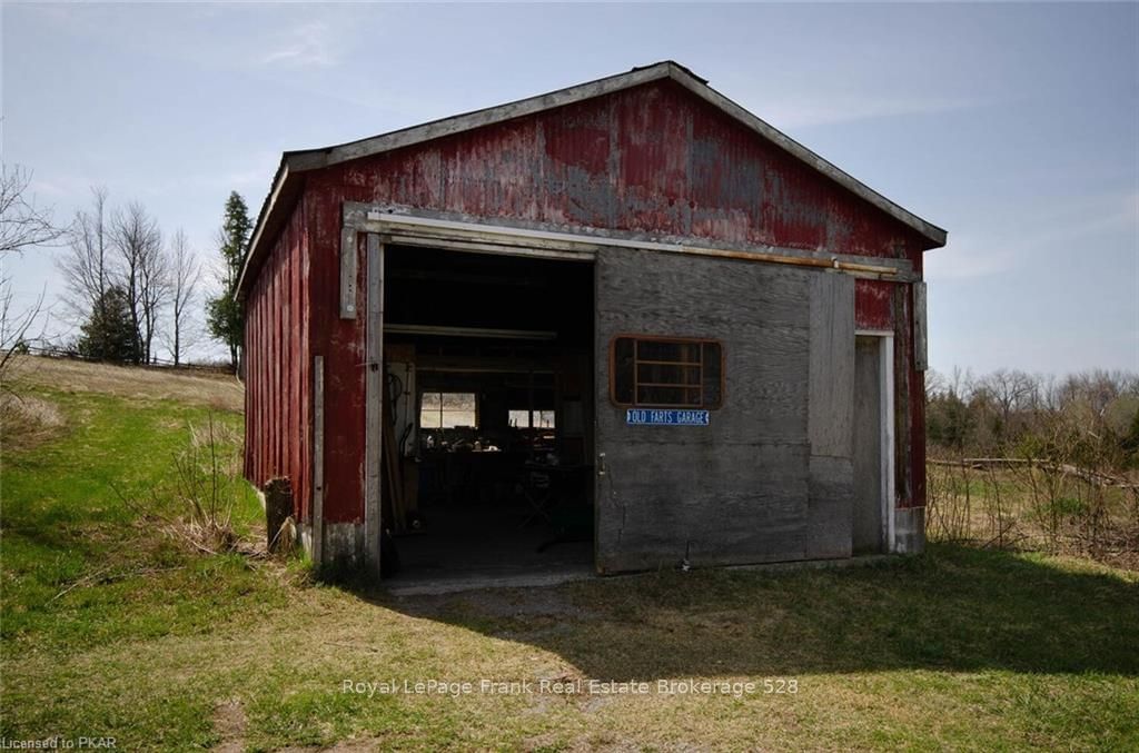 Listing Image 7