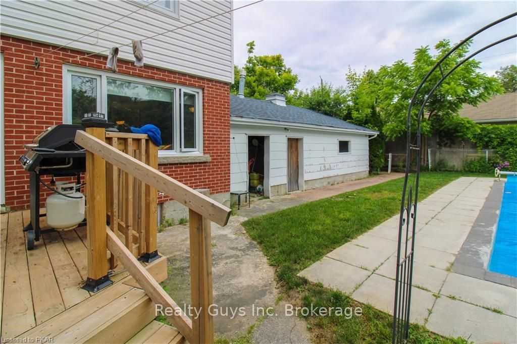 Listing Image 7
