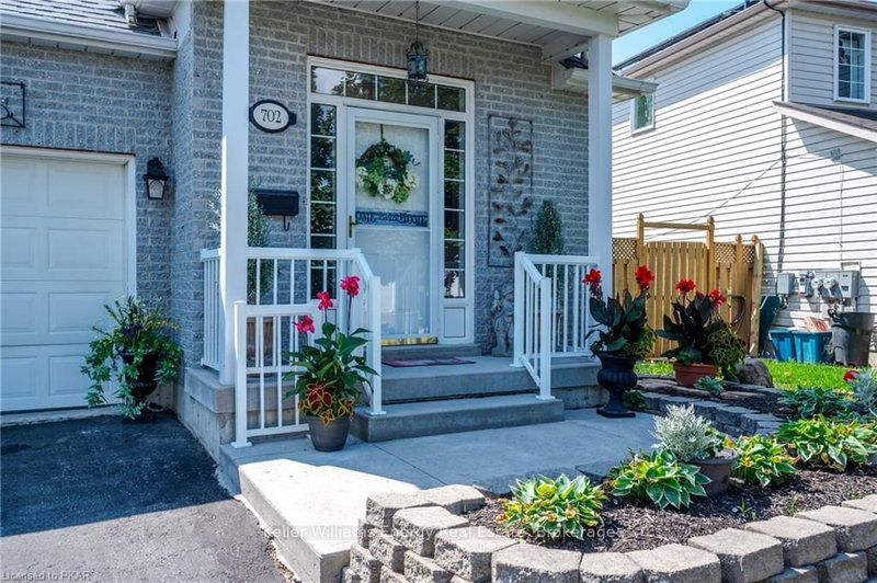 702 Trailview Dr, Peterborough, K9J 8P2 | Image 3