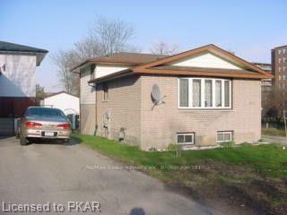 Listing Image 3