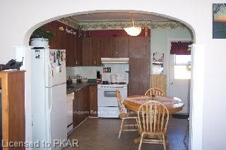 556 Douglas Ave, Peterborough, K9J 4L1 | Image 2