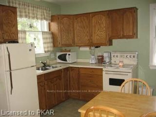 661 Rubidge St, Peterborough, K9H 4G2 | Image 3