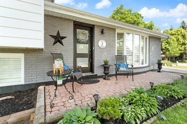 Listing Image 3