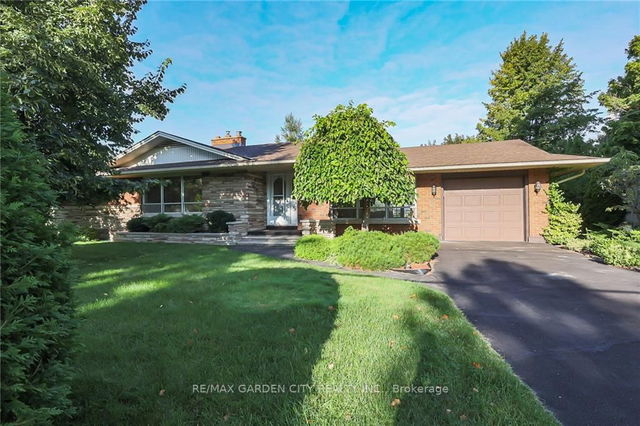 5 Lynnwood Avenue