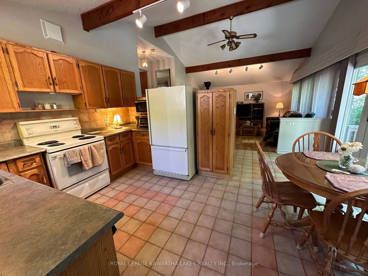 Listing Image 7